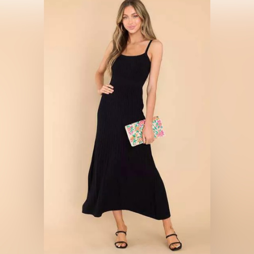 Skip In My Step Black Maxi Dress Small